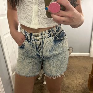 Cut off acid wash 90s shorts